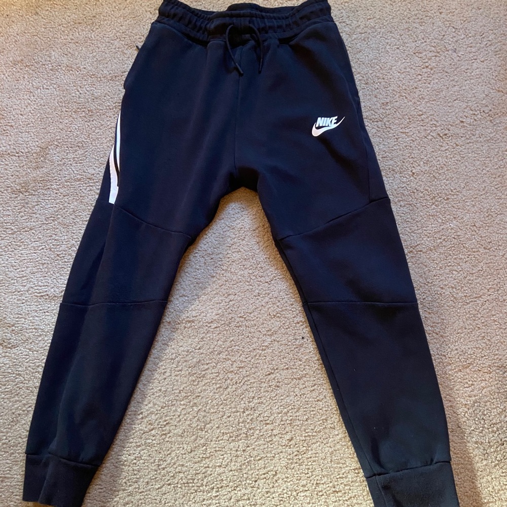 Nike tech joggers